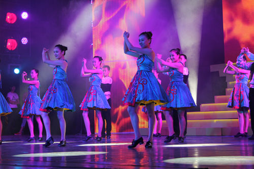 大型踢踏舞表演