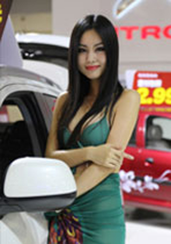 泉州车展俏丽模特 (2)