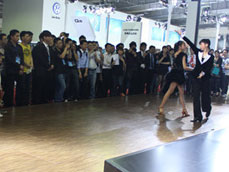 泉州2014车展拉丁舞表演 