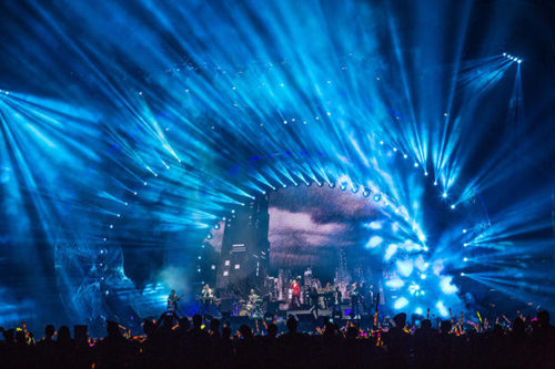 孙燕姿厦门演唱会引万人合唱宛如大型KTV