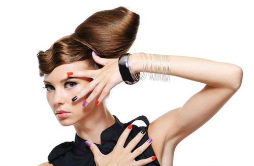 平面模特最常用的三大基本拍摄姿势—摆手式