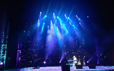 歌手曲婉婷厦门巡演“为你歌唱”