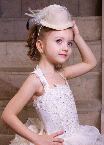 为何少儿模特会引起一阵狂潮4