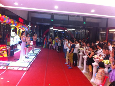 漳州龙海华昌珠宝开业现场模特珠宝3