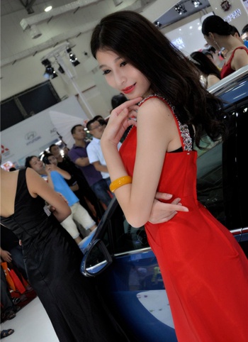 泉州南安国际车展靓丽车模 (8)