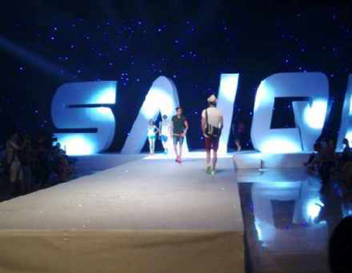 赛琪2015年夏季新品发布会模特走秀3