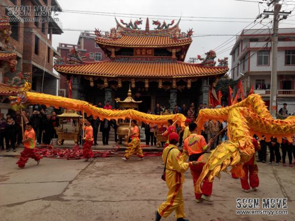 泉州安溪庙会活动舞龙表演 (1)